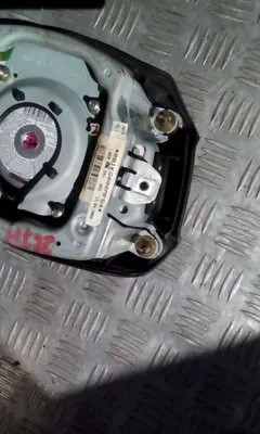Подушка безопасности водителя Audi A3, 1999 г.