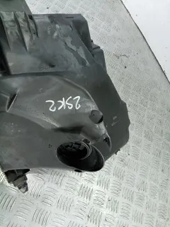 Корпус воздушного фильтра Volkswagen Passat, 2003 г.