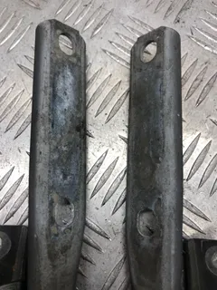 Петля капота Audi A4, 2000 г.