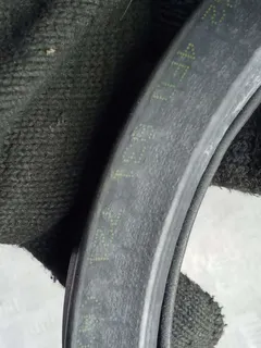 Уплотнитель двери передней правой Audi A6, 2006 г.