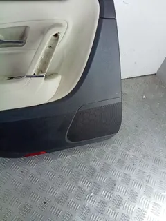 Обшивка двери задней левой (дверная карта) Volkswagen Passat CC, 2010 г.