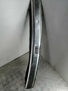 Накладка внутренняя на заднюю панель кузова Audi A6 allroad, 2007 г.