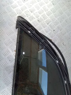 Стекло кузовное боковое правое Audi Q7, 2007 г.