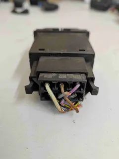 Кнопка подогрева заднего стекла Volkswagen Sharan, 1998 г.