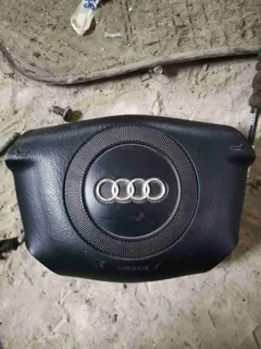 Подушка безопасности Audi A4, 1999 г.