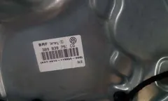 Стеклоподъемник задний левый Volkswagen Passat, 2002 г.