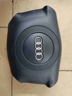 Подушка безопасности Audi A4, 1999 г.
