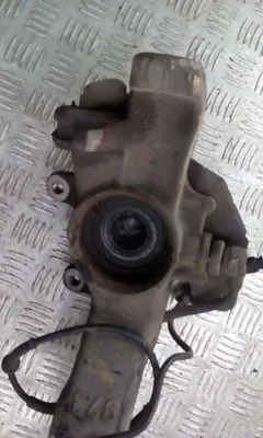 Кулак поворотный правый Audi A4, 1997 г.