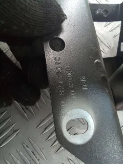 Петля крышки багажника Audi A5, 2008 г.