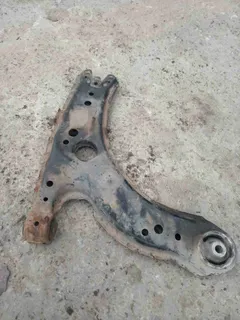 Рычаг передний Volkswagen Golf, 1999 г.