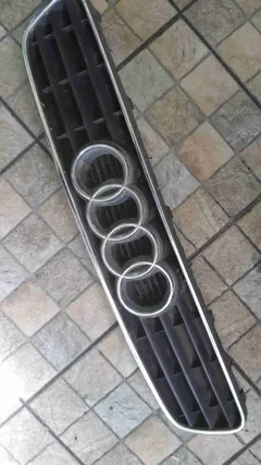 Решетка радиатора Audi A3, 1998 г.