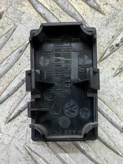 Заглушка Volkswagen Passat, 2002 г.