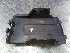 Крышка аккумулятора Volkswagen Passat, 2007 г.