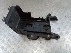 Полка аккумулятора Volkswagen Passat, 2007 г.