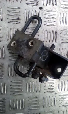 Петля двери Audi A6, 2007 г.