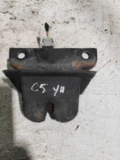 Замок багажника Audi A6, 1999 г.