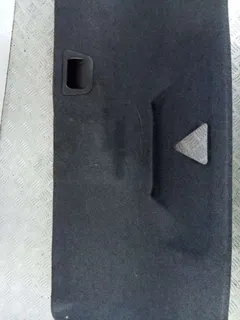 Обшивка крышки багажника Audi A6, 1998 г.
