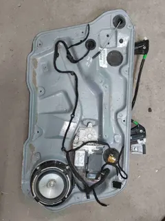 Стеклоподъемник электрический Volkswagen Bora, 2003 г.
