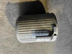 Корпус воздушного фильтра Volkswagen Transporter, 1996 г.