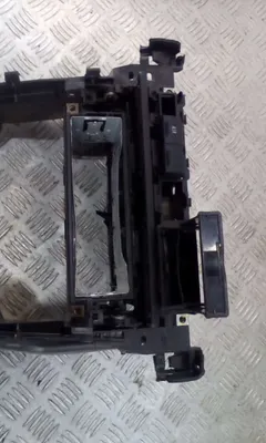 Рамка под магнитолу Audi A6, 2000 г.