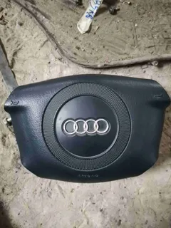 Подушка безопасности Audi A4, 1999 г.