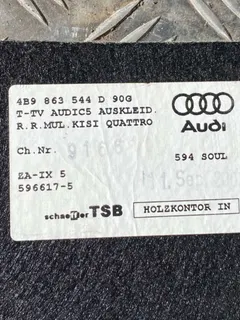 Обшивка багажника Audi A6 allroad, 2002 г.