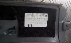 Обшивка багажника Audi A6, 2002 г.
