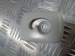 Крючок для одежды Volkswagen Passat, 2004 г.