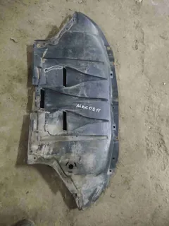 Защита двигателя Audi A4, 2003 г.