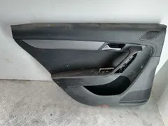 Обшивка двери задней левой (дверная карта) Volkswagen Passat, 2012 г.
