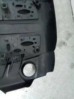 Декоративная крышка двигателя Volkswagen Touareg, 2008 г.