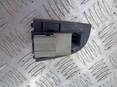 Кнопка стеклоподъемника переднего правого Audi A6, 1998 г.