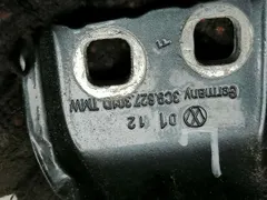 Петля крышки багажника Volkswagen Passat, 2012 г.