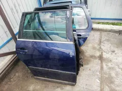 Дверь задняя правая Volkswagen Passat, 2001 г.