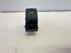 Кнопка стеклоподъемника переднего левого Audi A6, 2007 г.