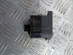 Кнопка корректора фар Audi A4, 2003 г.