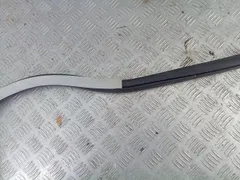 Уплотнитель двери задней правой Volkswagen Passat, 2004 г.