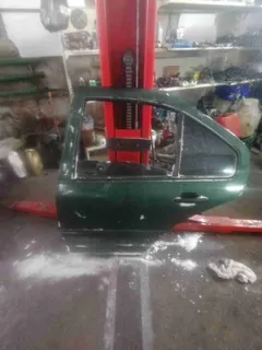 Дверь задняя левая Volkswagen Bora, 2001 г.