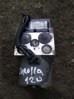 Блок ABS Toyota Corolla, 2004 г.