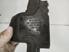 Дефлектор радиатора Audi A4, 2002 г.