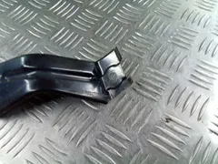 Кронштейн крепления крыла переднего правого Volkswagen Passat, 2003 г.