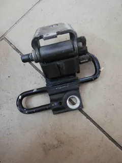 Петля двери Audi A4, 2001 г.