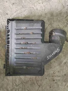 Корпус воздушного фильтра Volkswagen Sharan, 1998 г.