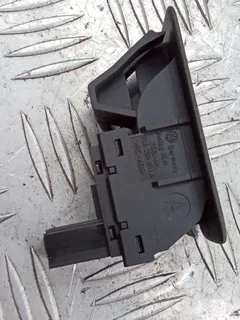 Кнопка стеклоподъемника Volkswagen Touareg, 2005 г.