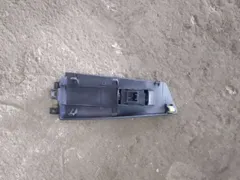 Кнопка стеклоподъемника переднего правого Toyota Corolla, 2004 г.