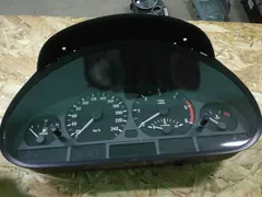 Щиток приборов (приборная панель) BMW 3 серии, 2000 г.