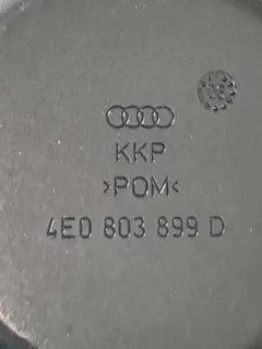 Крепление запаски Audi A8, 2007 г.