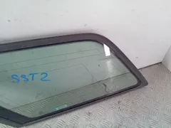 Стекло кузовное боковое левое Audi A4, 2004 г.