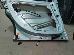 Дверь задняя левая Volkswagen Passat, 2001 г.