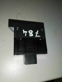 Кнопка корректора фар Audi A4, 2001 г.